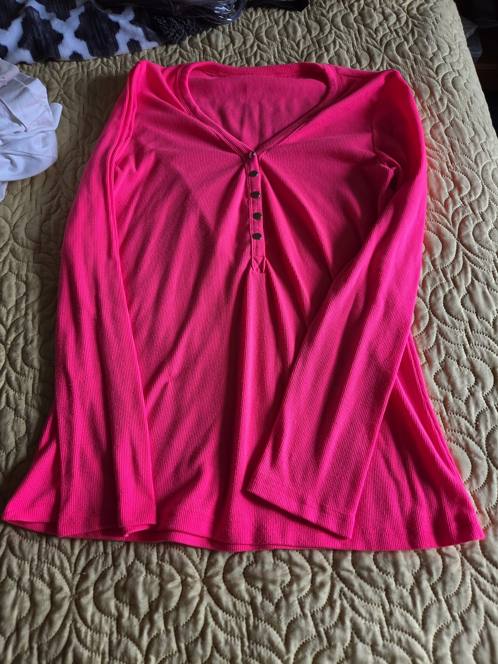Women’s Long-Sleeve Henley Top in Bright Pink